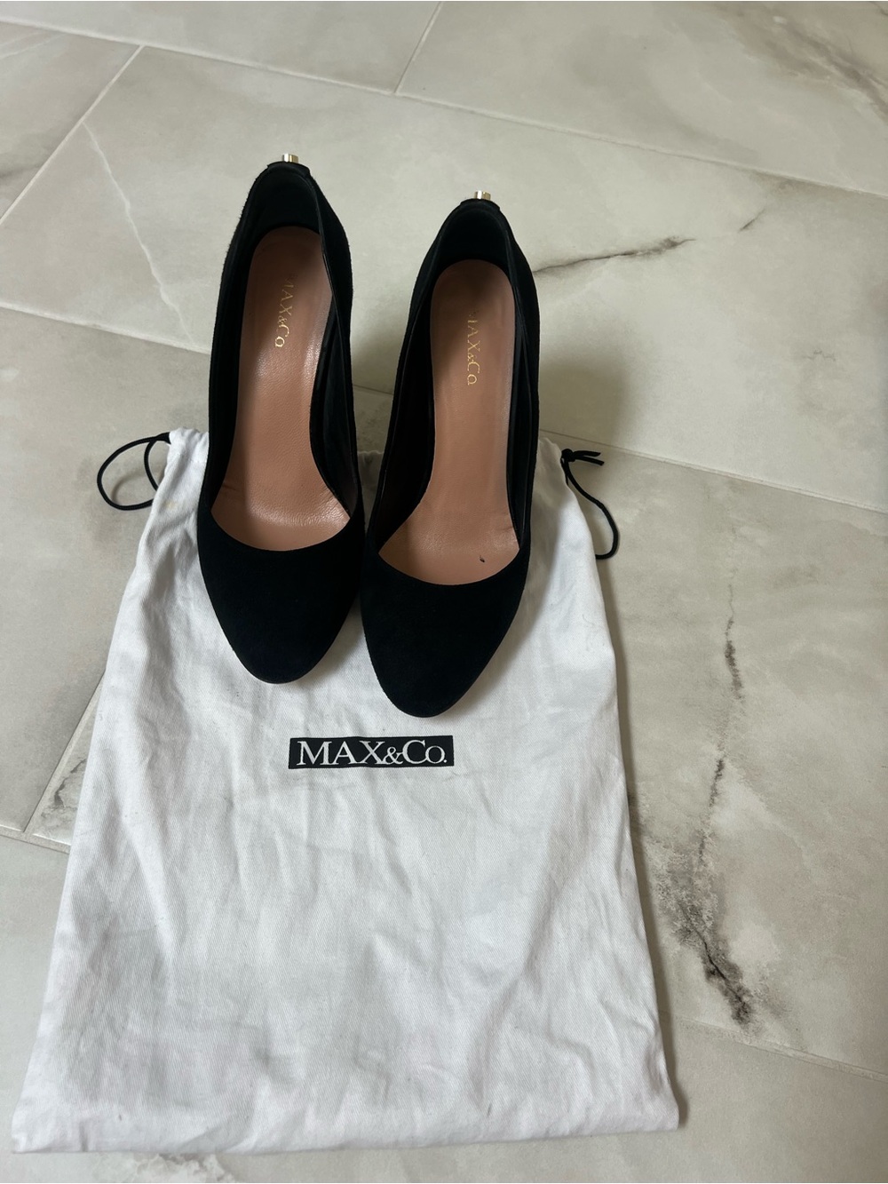 Max&Co. Black Suede Round-Toe Pumps